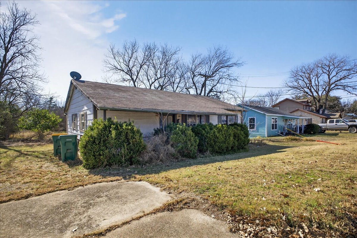 2512 Bridge Street Gatesville TX 76528
