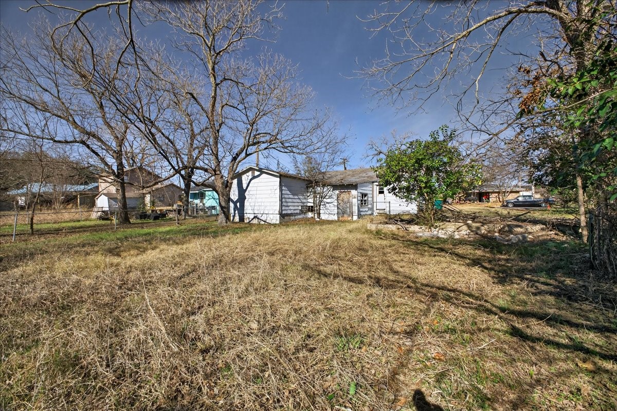 2512 Bridge Street Gatesville TX 76528