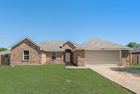 1019 Balkan Drive Lancaster TX 75134