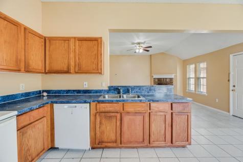 1019 Balkan Drive Lancaster TX 75134