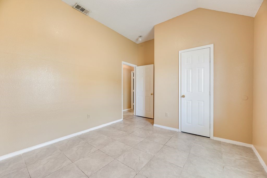 1019 Balkan Drive Lancaster TX 75134
