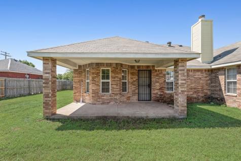 1019 Balkan Drive Lancaster TX 75134