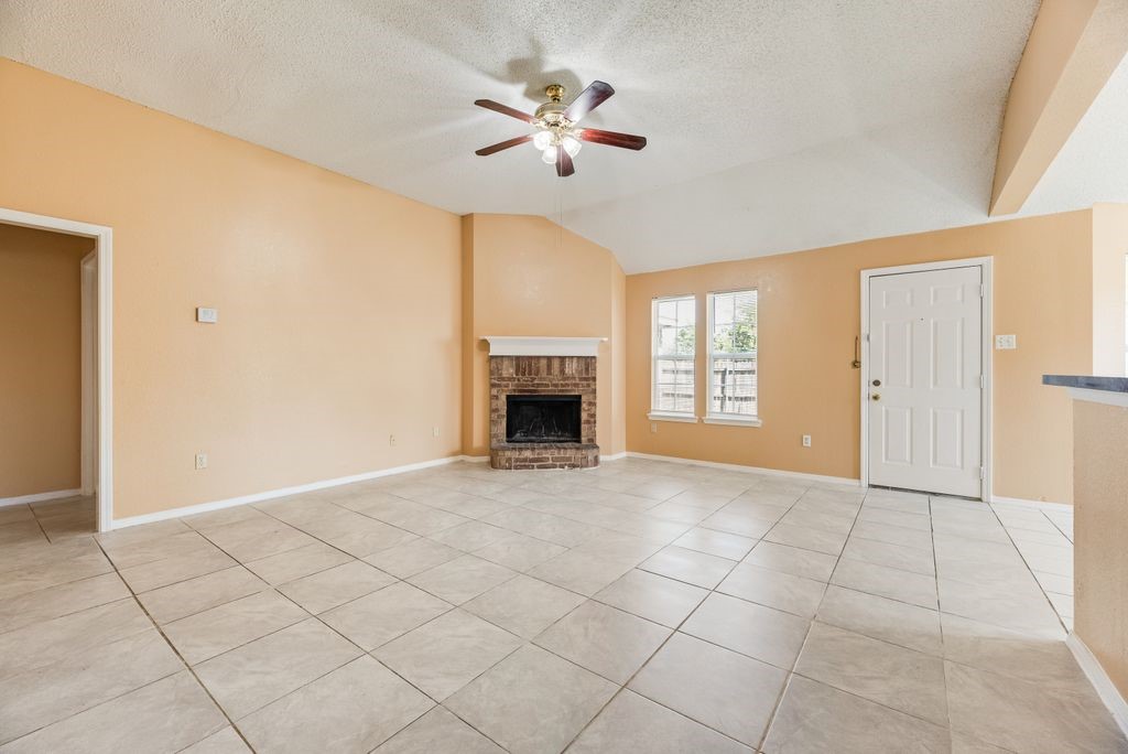 1019 Balkan Drive Lancaster TX 75134