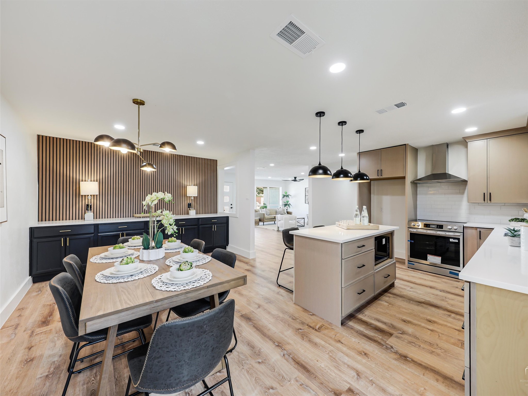 9011 Liptonshire Drive Dallas TX 75238