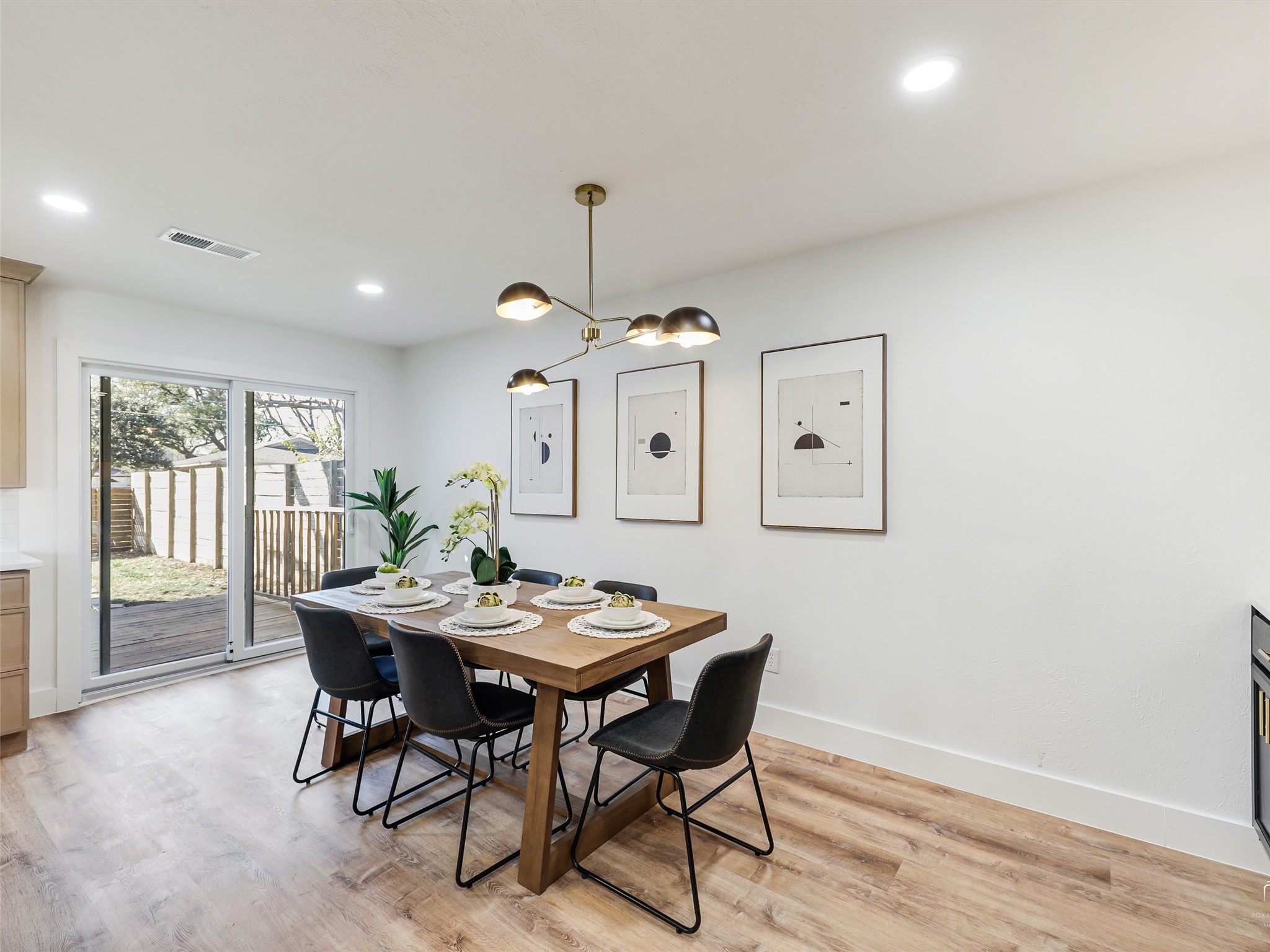 9011 Liptonshire Drive Dallas TX 75238