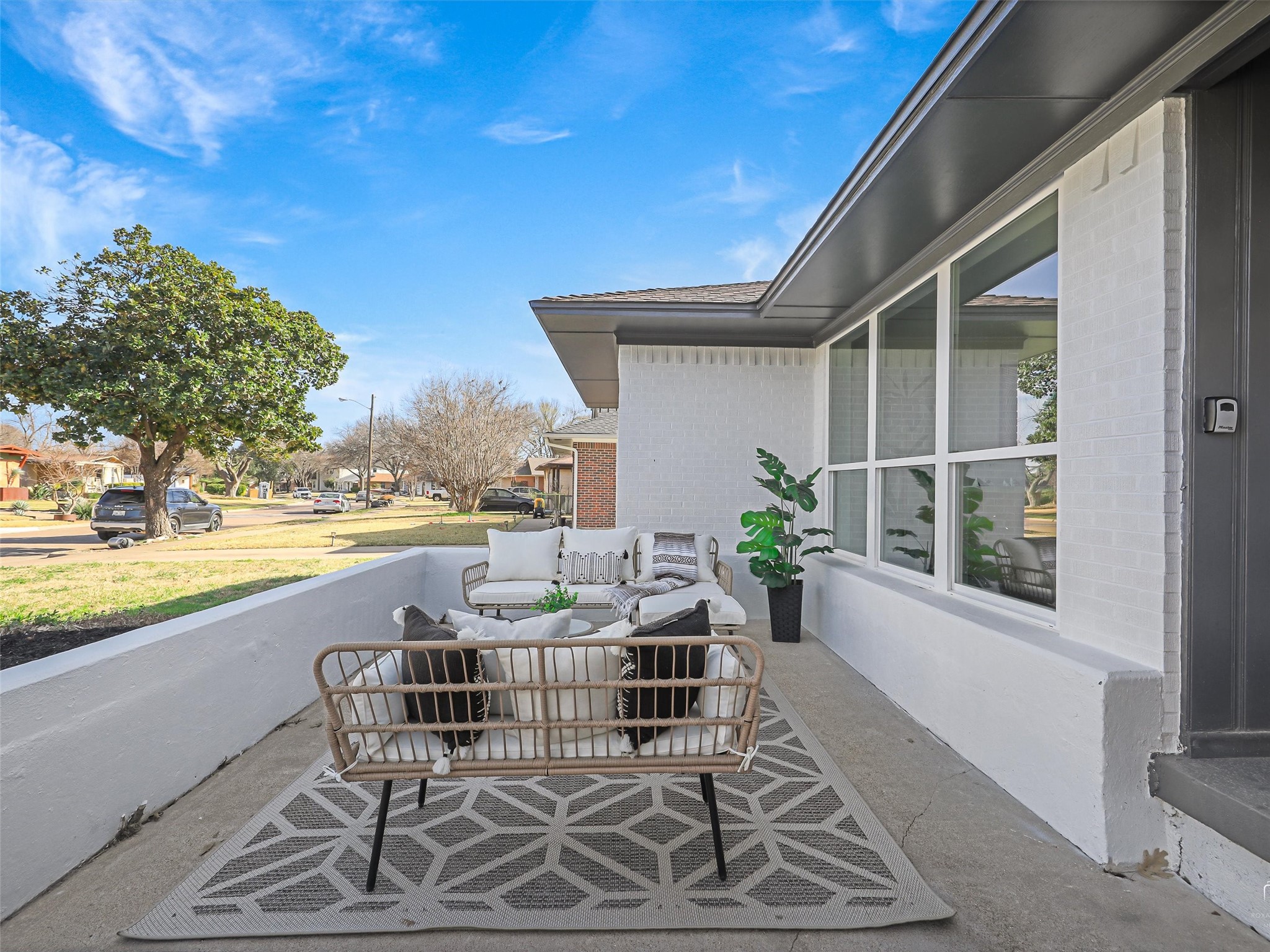 9011 Liptonshire Drive Dallas TX 75238
