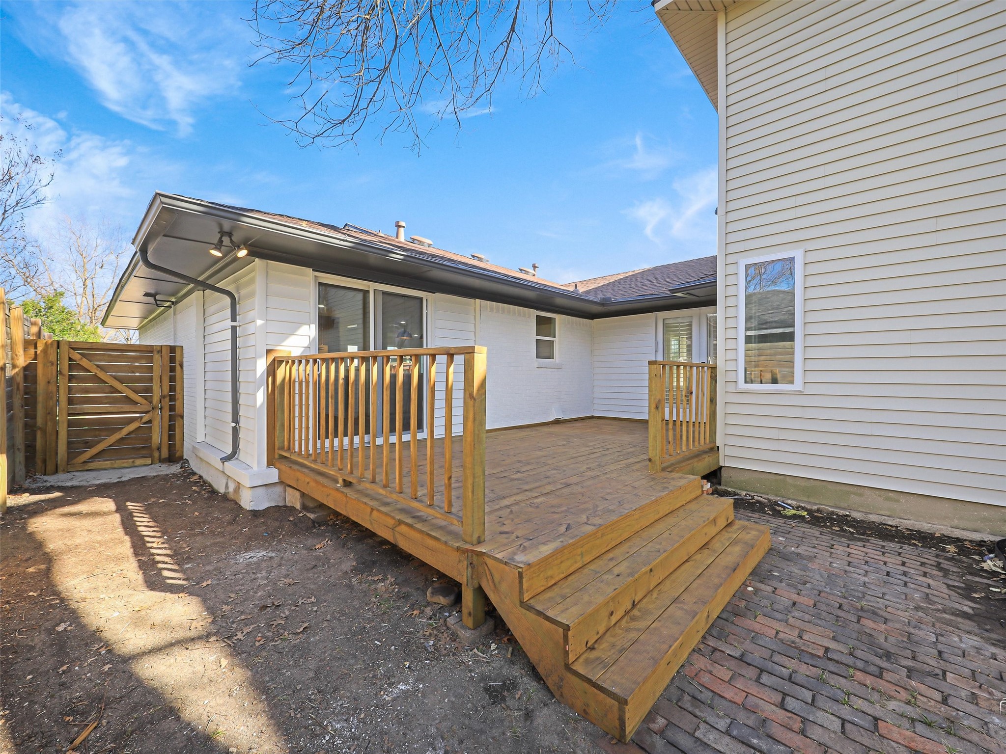 9011 Liptonshire Drive Dallas TX 75238