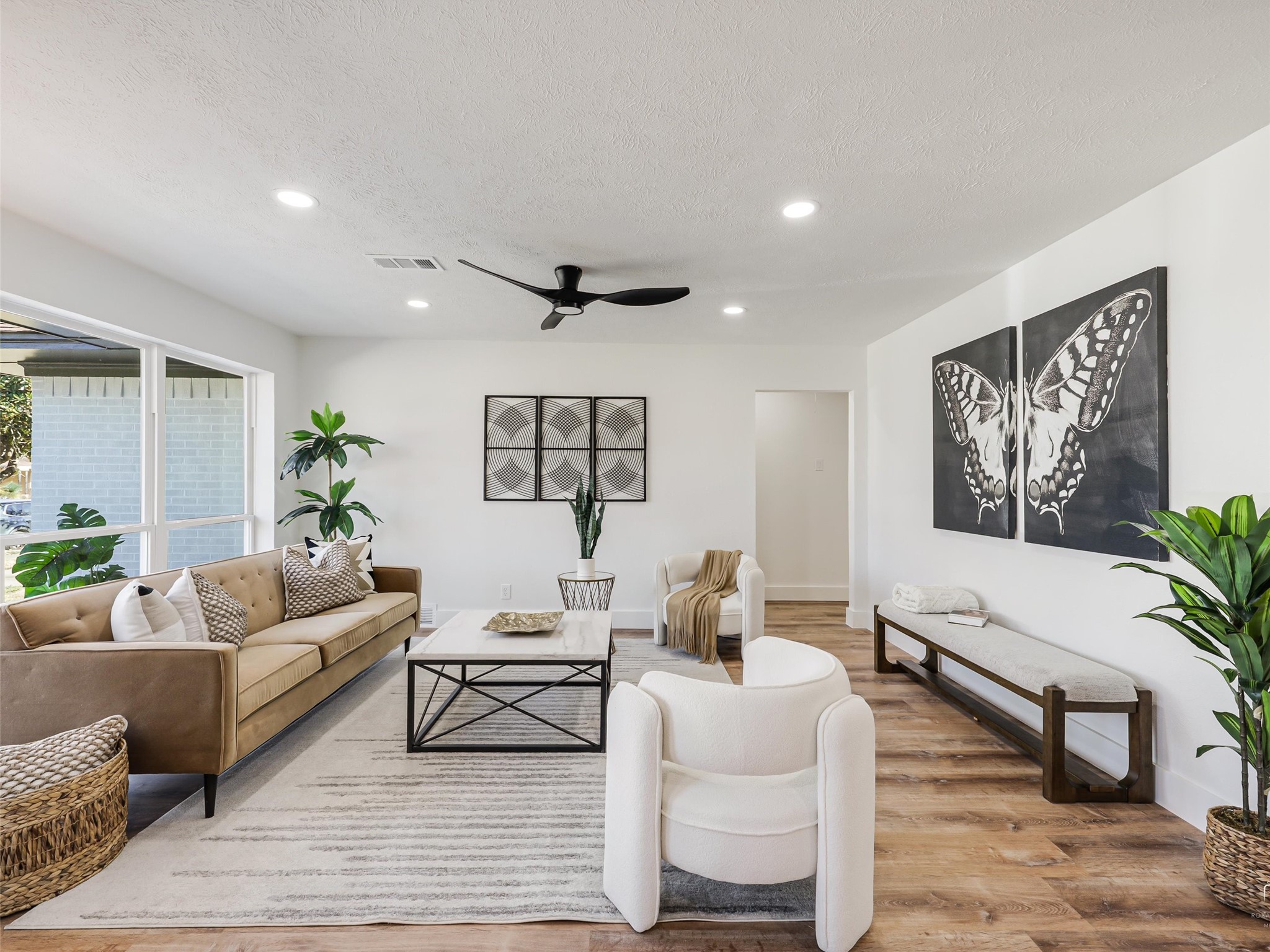 9011 Liptonshire Drive Dallas TX 75238