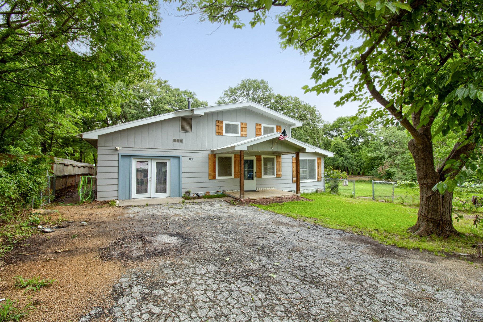 97 Oak Trail Drive Gordonville TX 76245