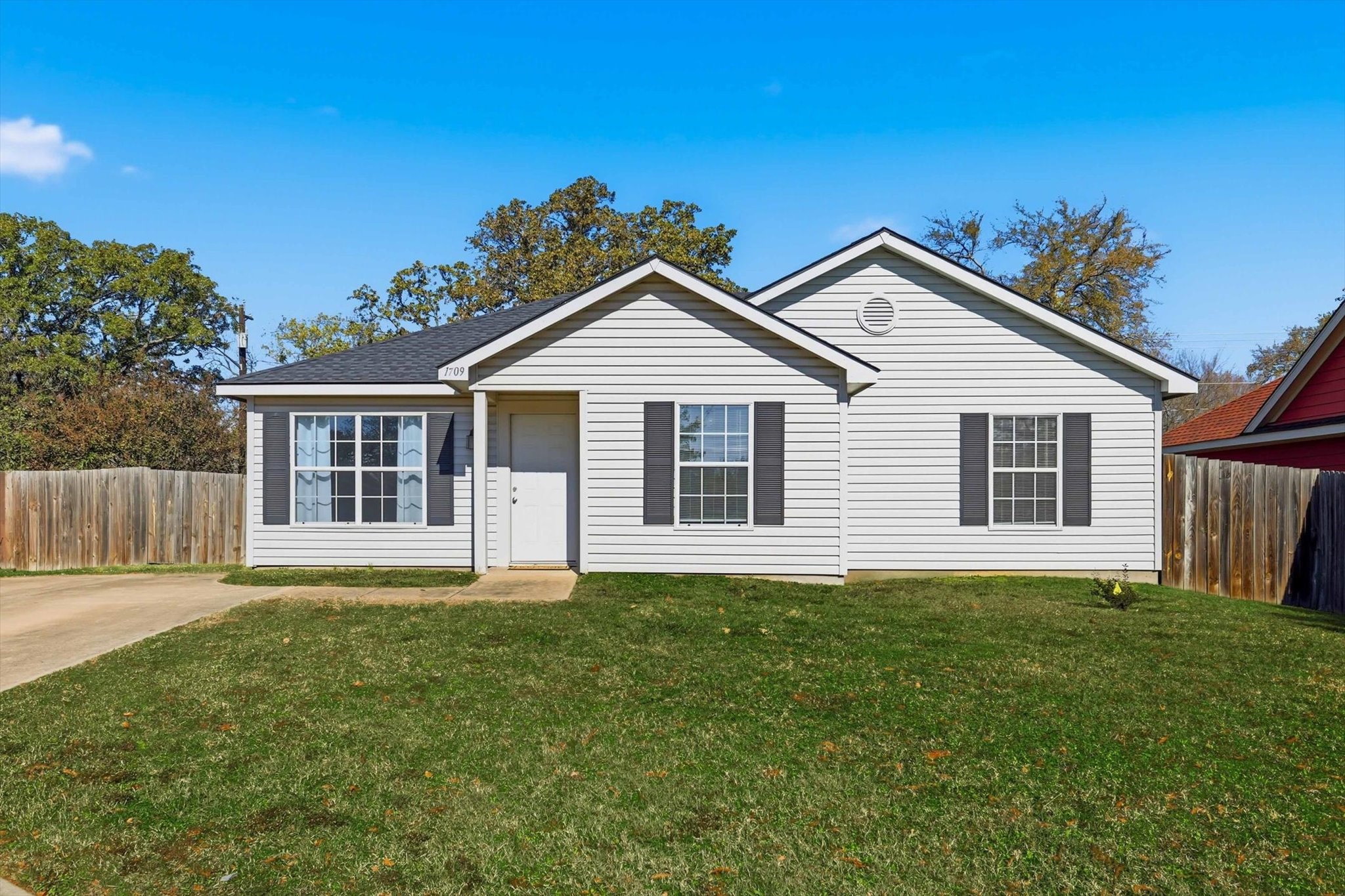 1709 Red Oak Court Denton TX 76209