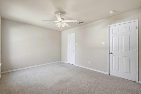 1709 Red Oak Court Denton TX 76209