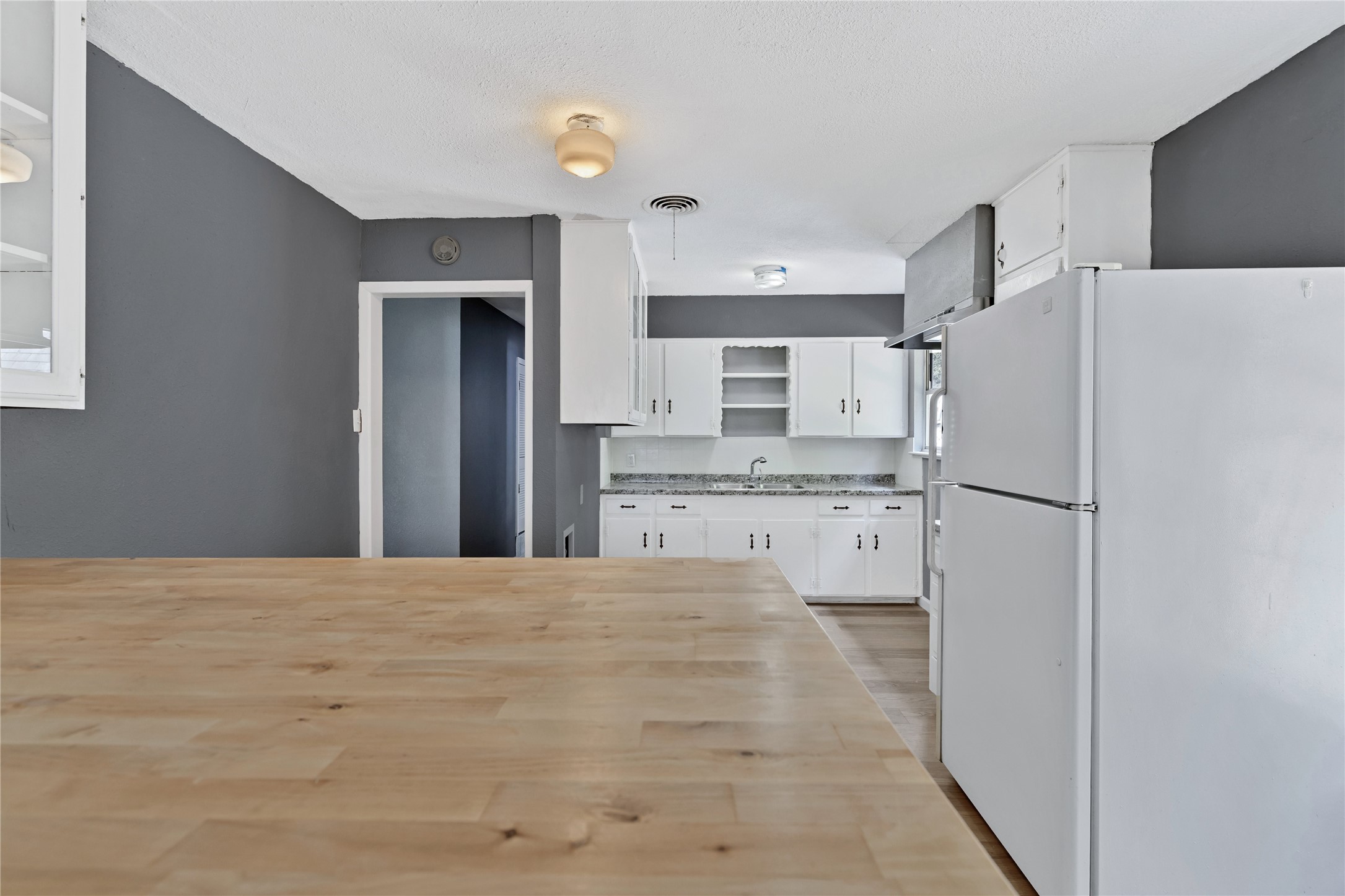 705 N Ray Street Alvarado TX 76009