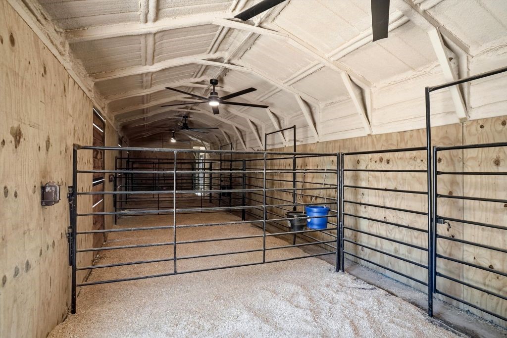 180 E Greer Road Sadler TX 76264