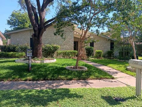 722 Bluebonnet Drive Grand Prairie TX 75052