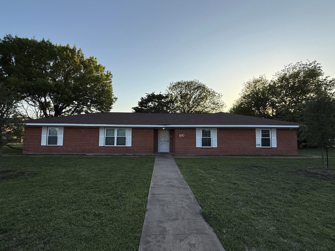 100 Russell Street Lorena TX 76655