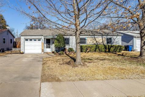 348 NW Renfro Street Burleson TX 76028
