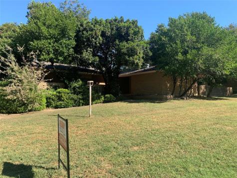 1747 W Red Bird Lane Dallas TX 75232