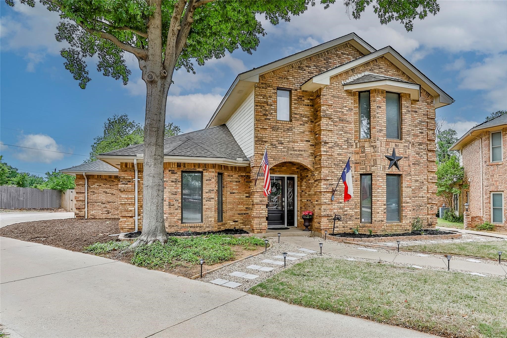 3910 Kingsferry Court Arlington TX 76016