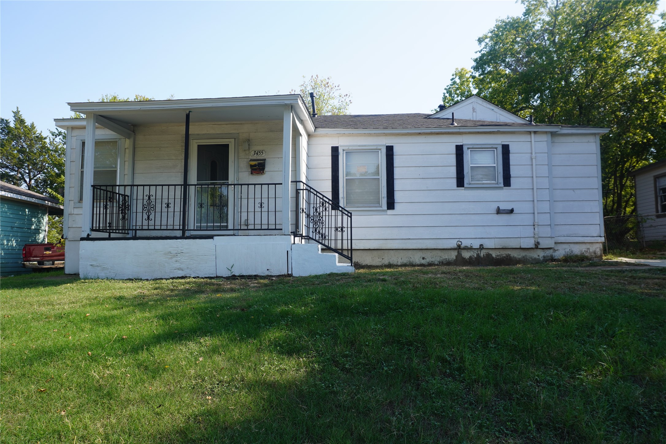 3455 Kellogg Avenue Dallas TX 75216