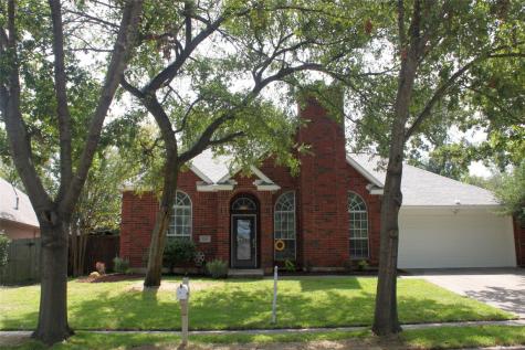 2212 Greendale Court Bedford TX 76022