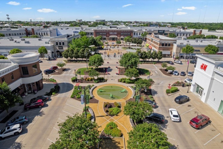 911 Bentle Branch Lane Cedar Hill TX 75104