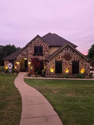 911 Bentle Branch Lane Cedar Hill TX 75104
