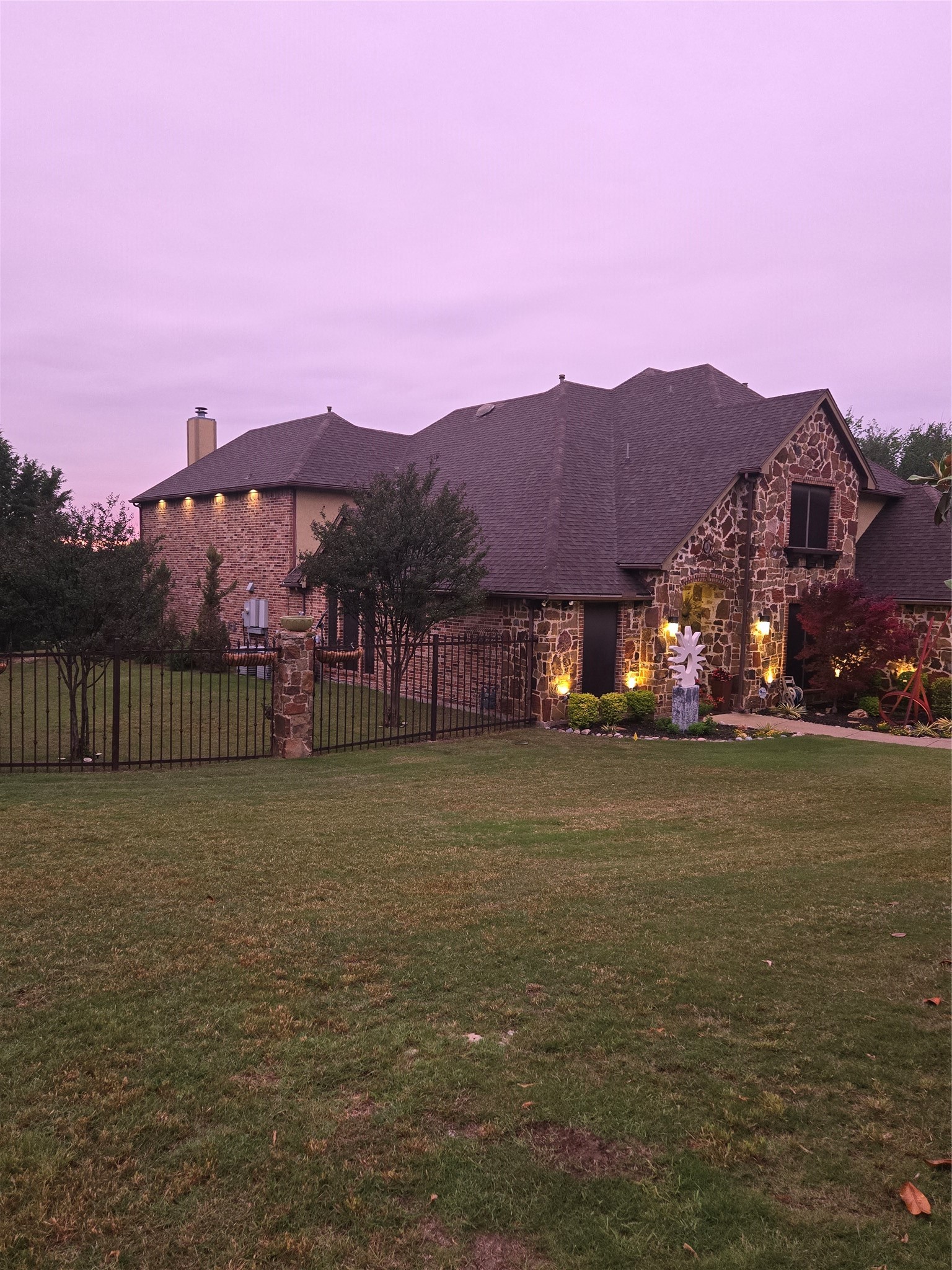 911 Bentle Branch Lane Cedar Hill TX 75104