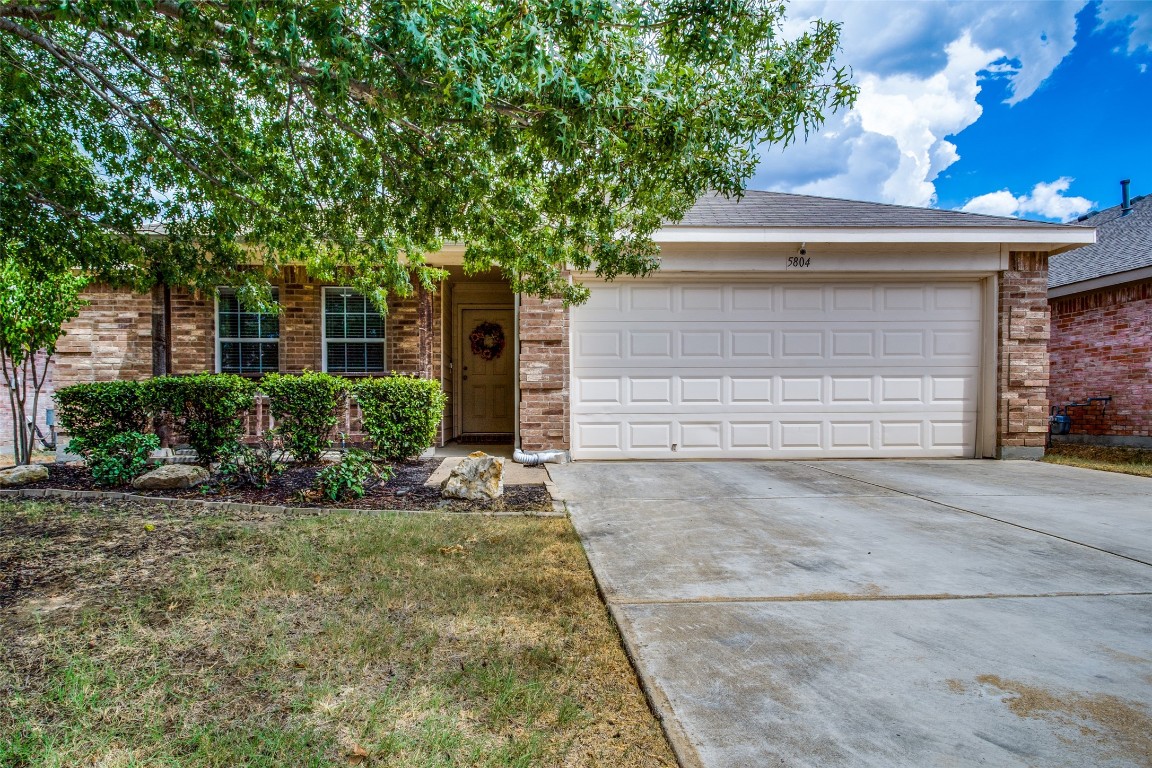 5804 Country Valley Lane Fort Worth TX 76179