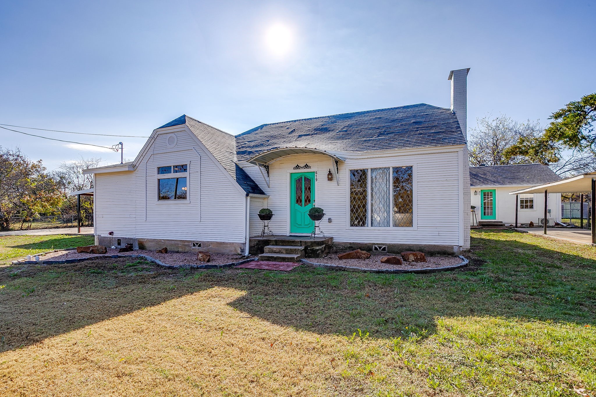 619 W Live Oak Street Jacksboro TX 76458