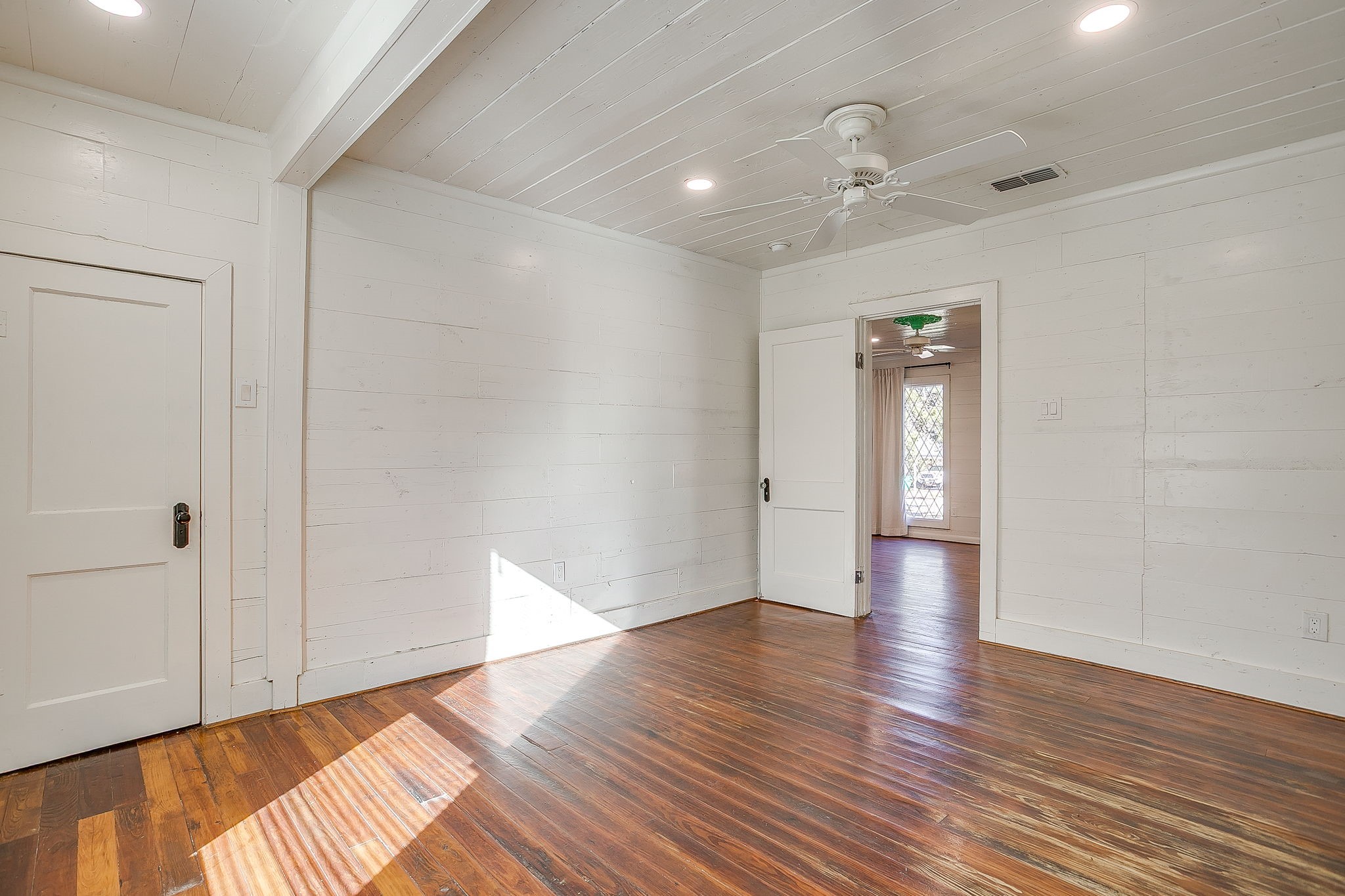 619 W Live Oak Street Jacksboro TX 76458