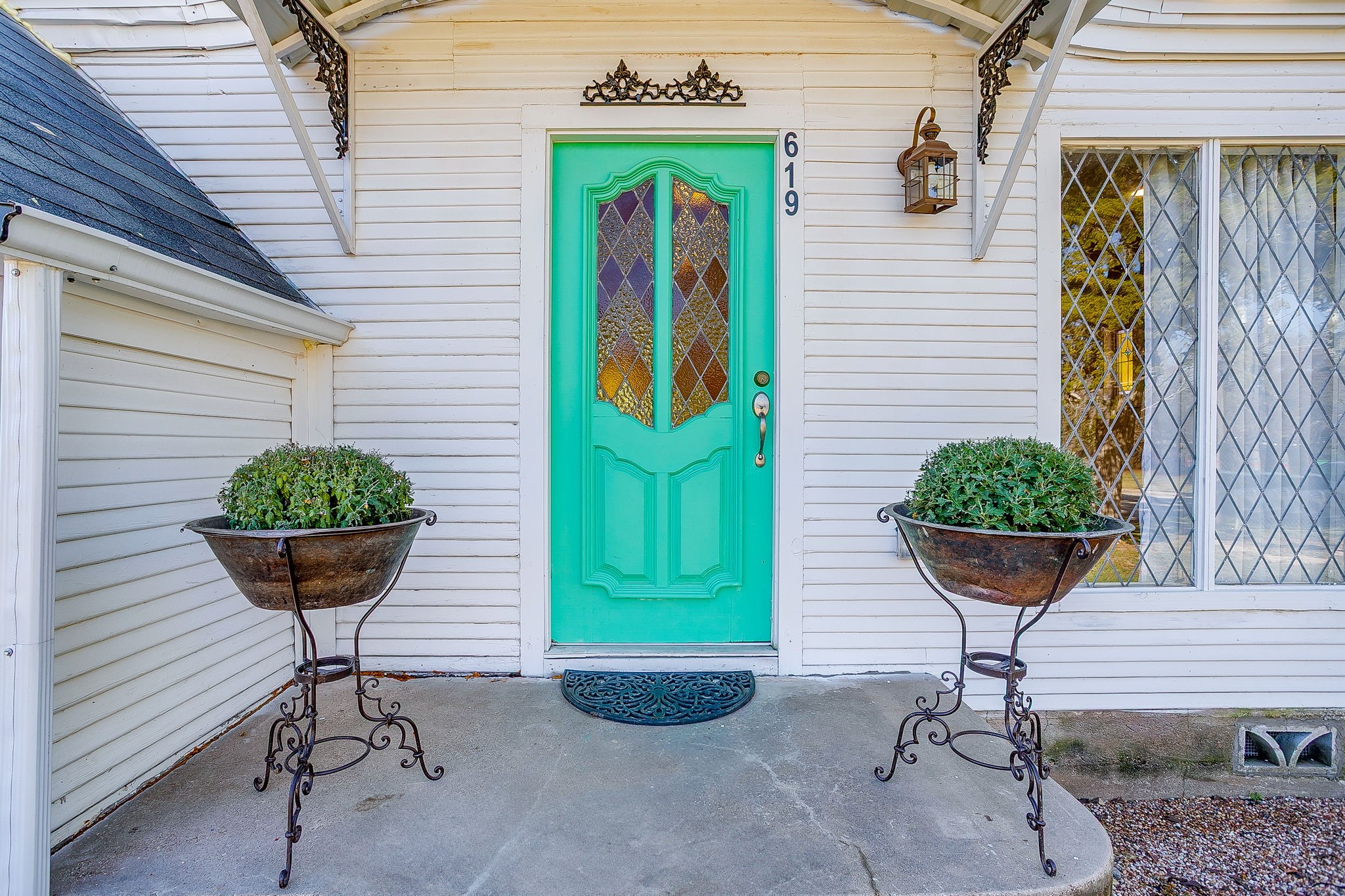 619 W Live Oak Street Jacksboro TX 76458