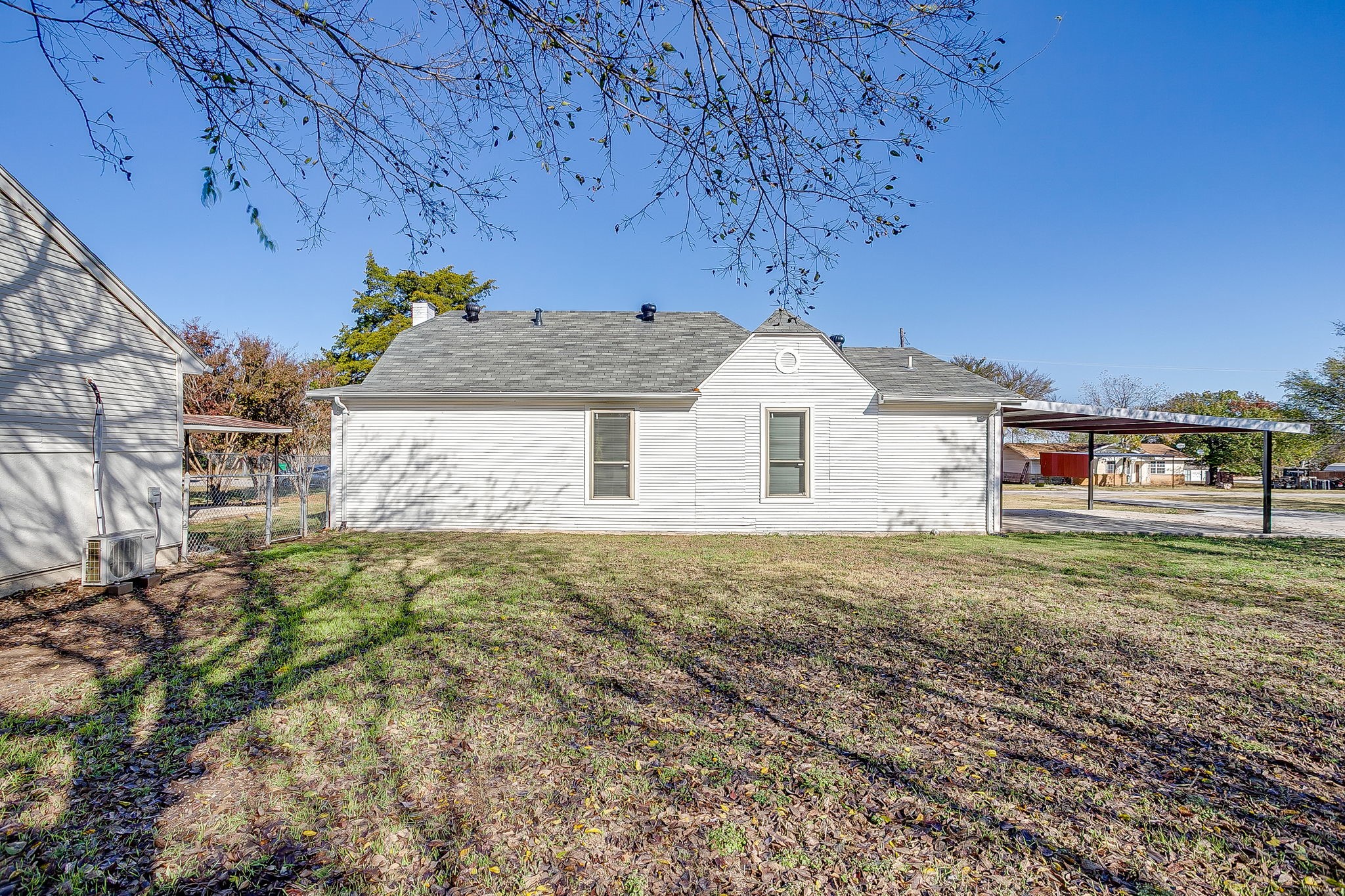 619 W Live Oak Street Jacksboro TX 76458