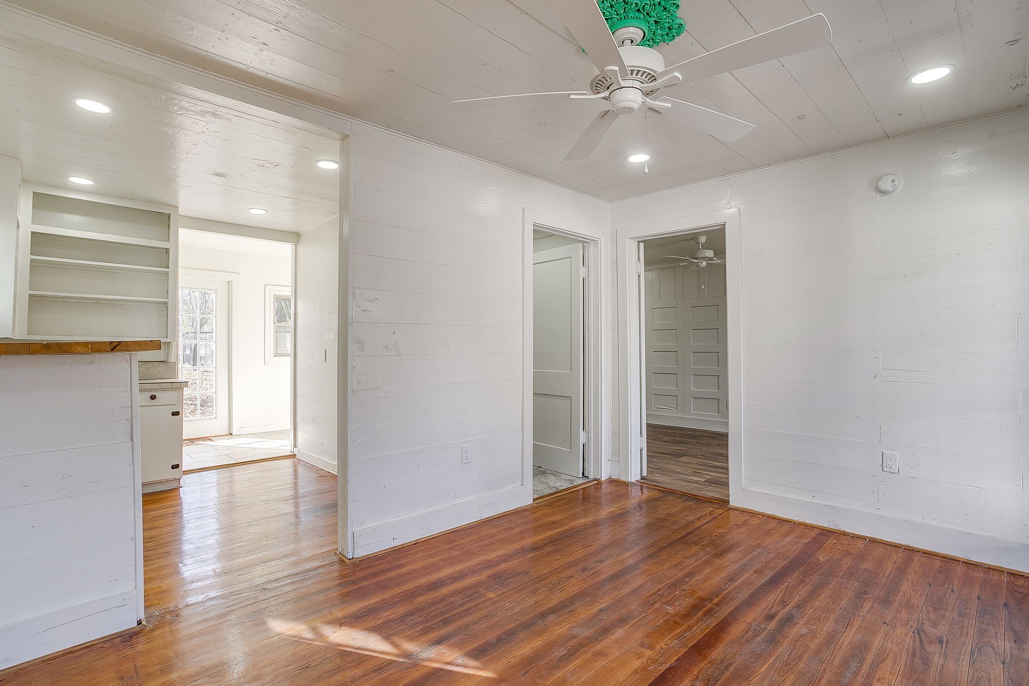619 W Live Oak Street Jacksboro TX 76458