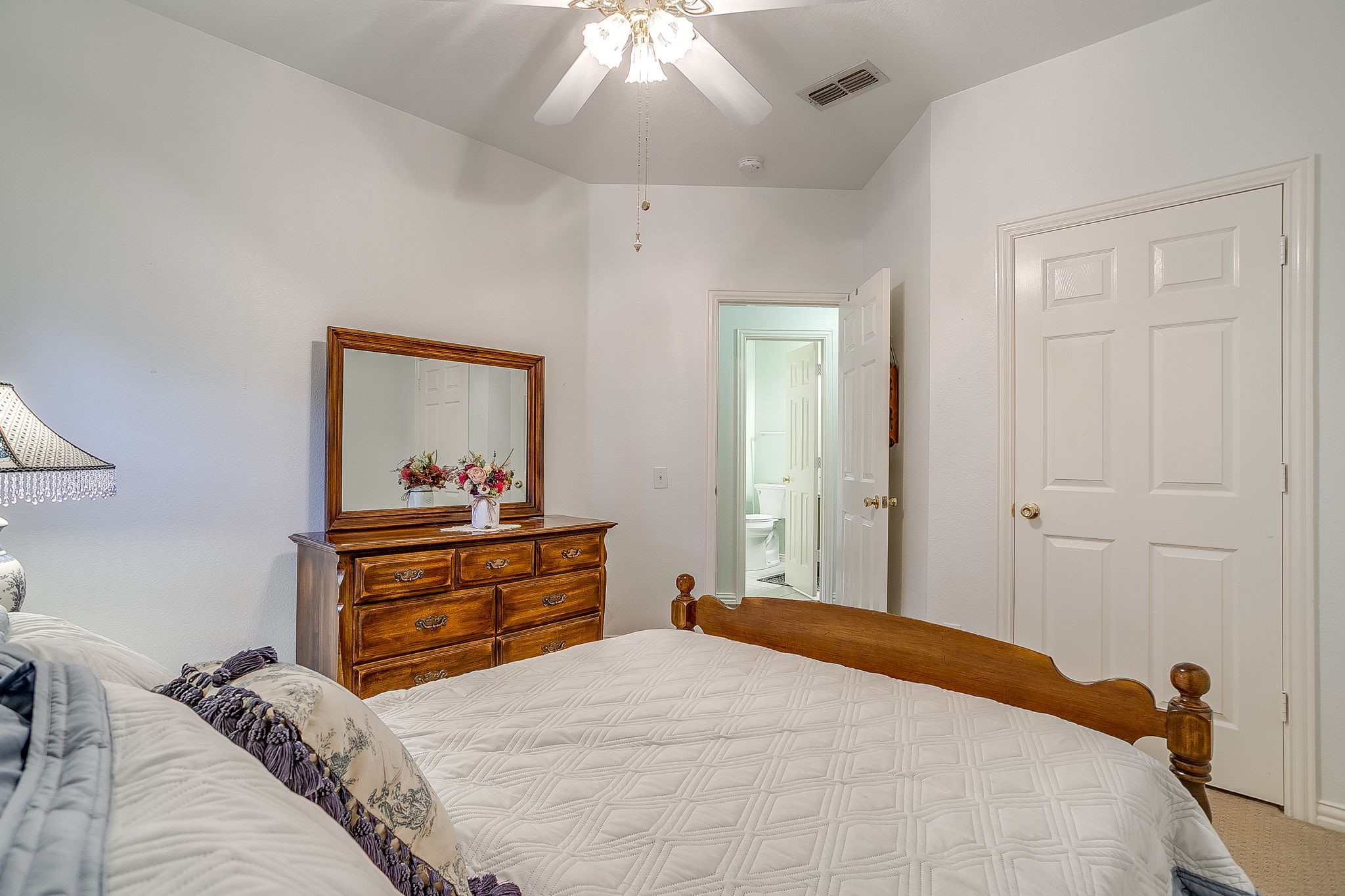 108 Hollywood Boulevard Euless TX 76040