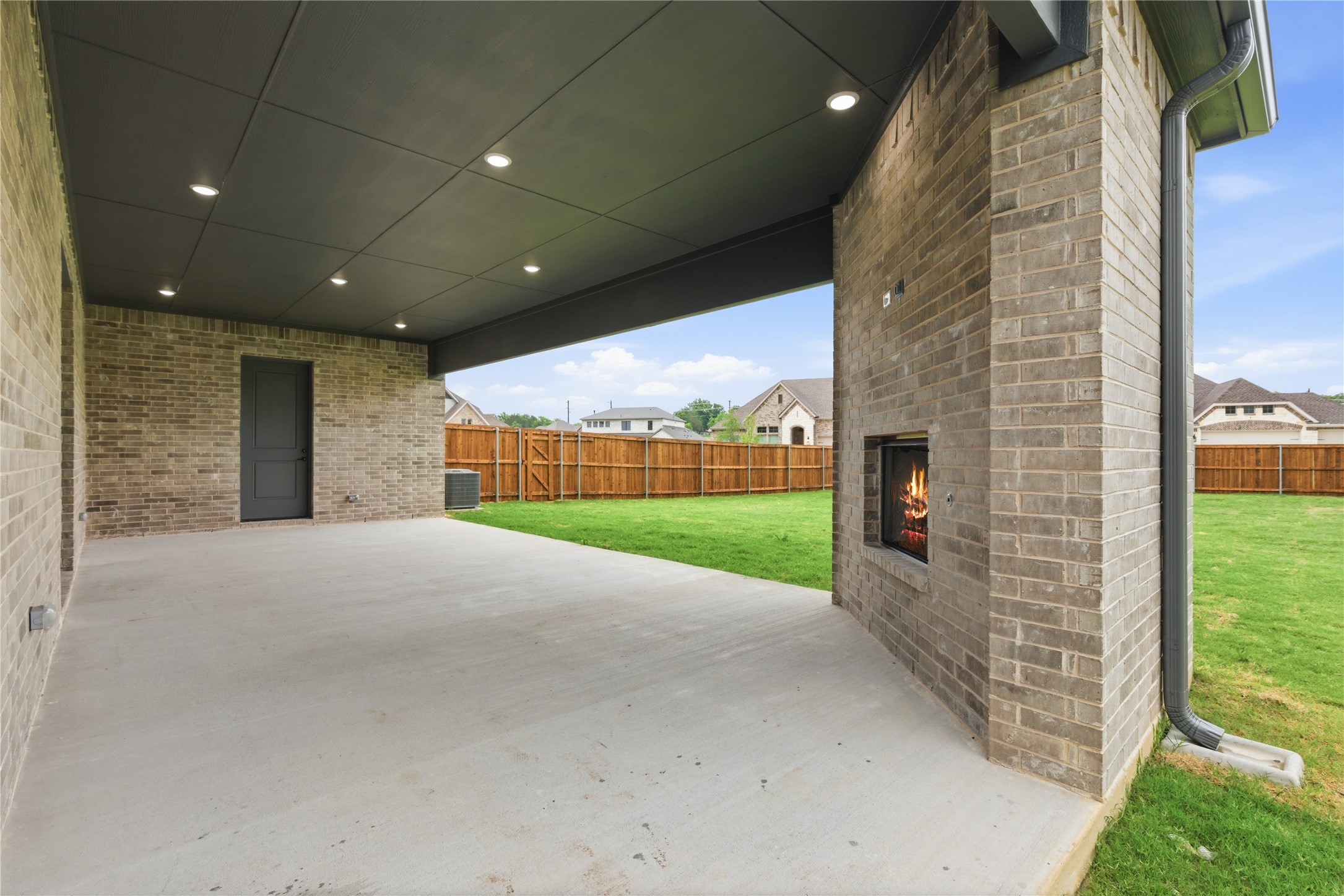 702 Anne Road Van Alstyne TX 75495