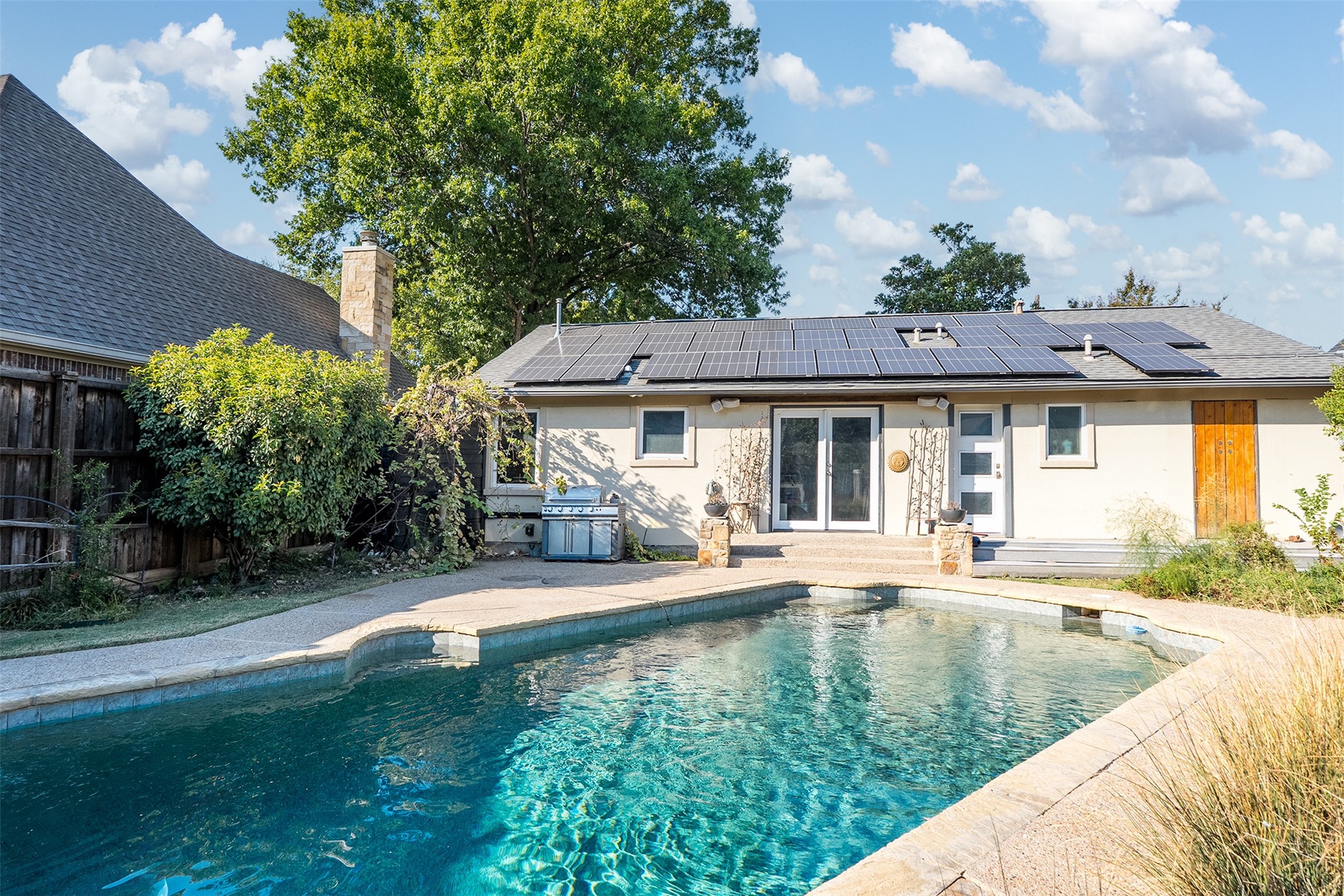 2650 Mount View Drive Farmers Branch TX 75234