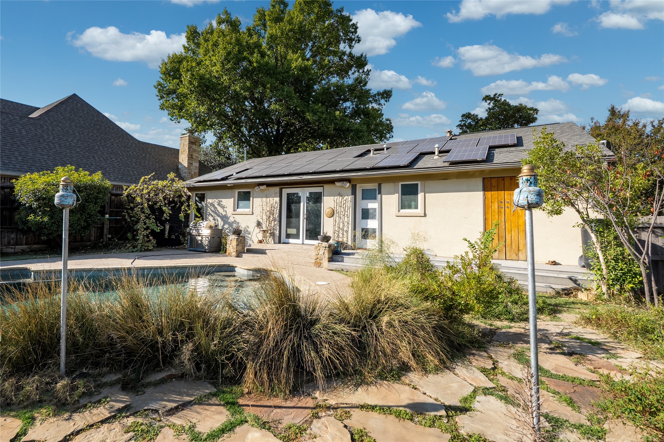 2650 Mount View Drive Farmers Branch TX 75234