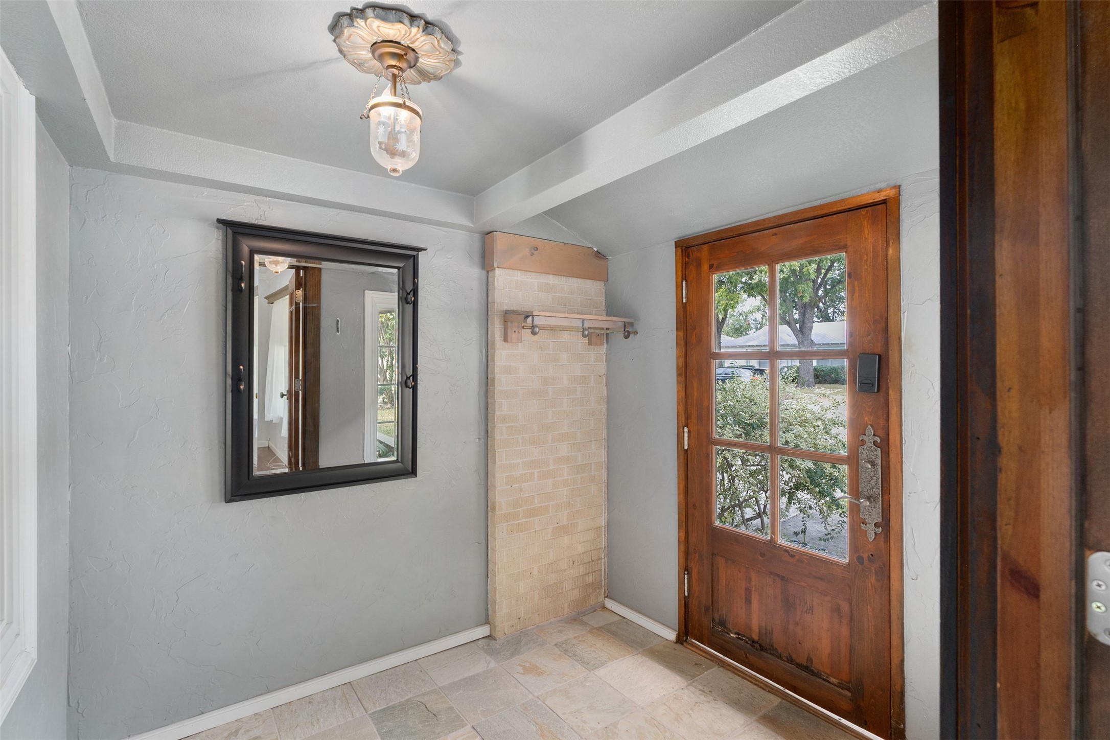 2650 Mount View Drive Farmers Branch TX 75234