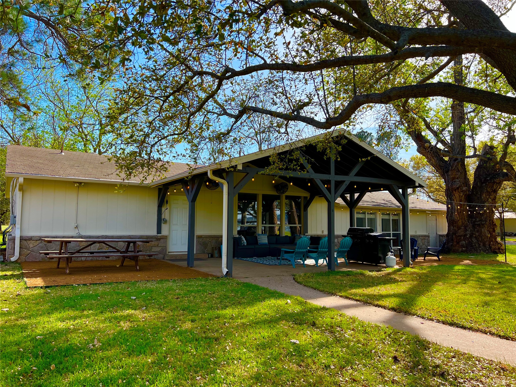 1957 Deer Trail Road Possum Kingdom Lake TX 76449