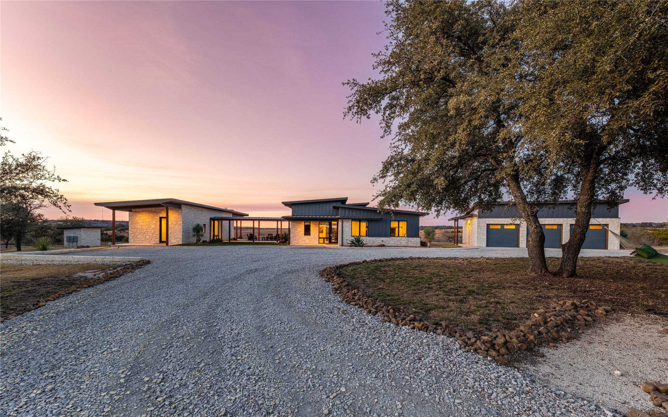 1402 Pr 21 Glen Rose TX 76690