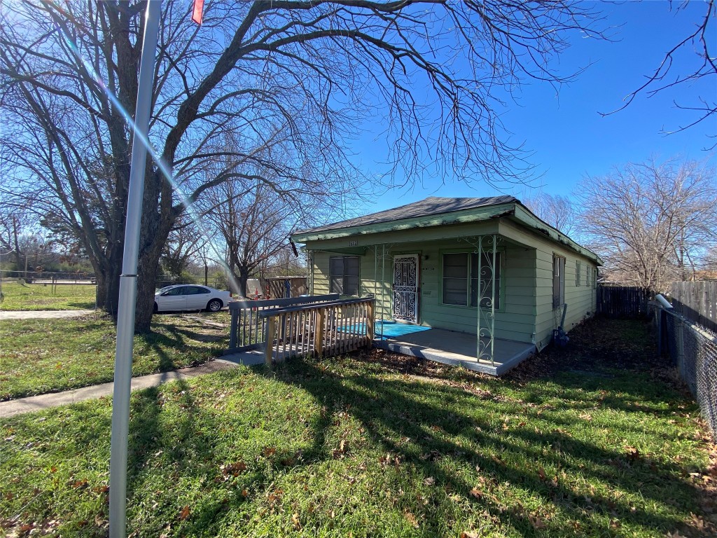 1612 Lindsey Street Fort Worth TX 76105