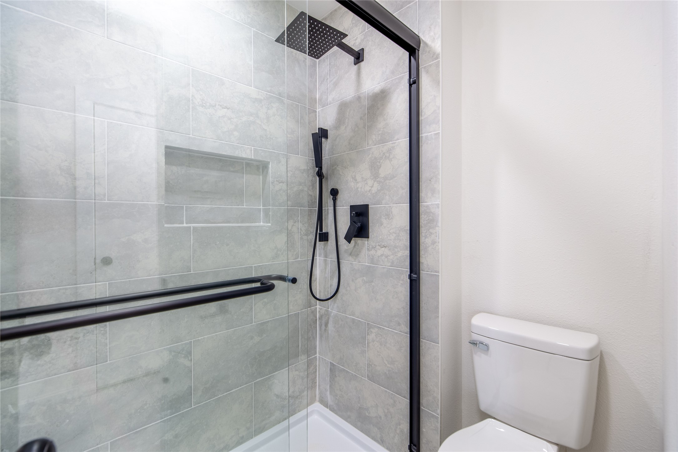 2105 Matterhorn Drive Garland TX 75044