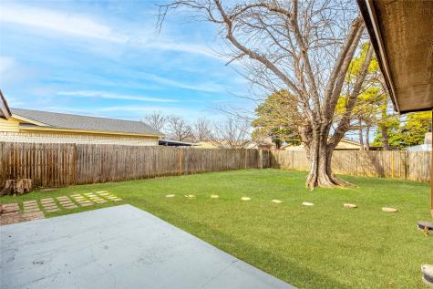 2105 Matterhorn Drive Garland TX 75044
