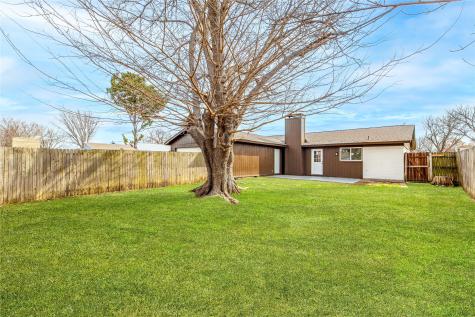 2105 Matterhorn Drive Garland TX 75044