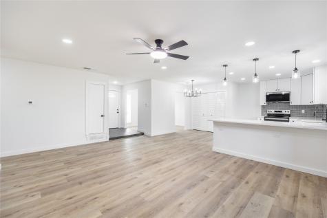 2105 Matterhorn Drive Garland TX 75044