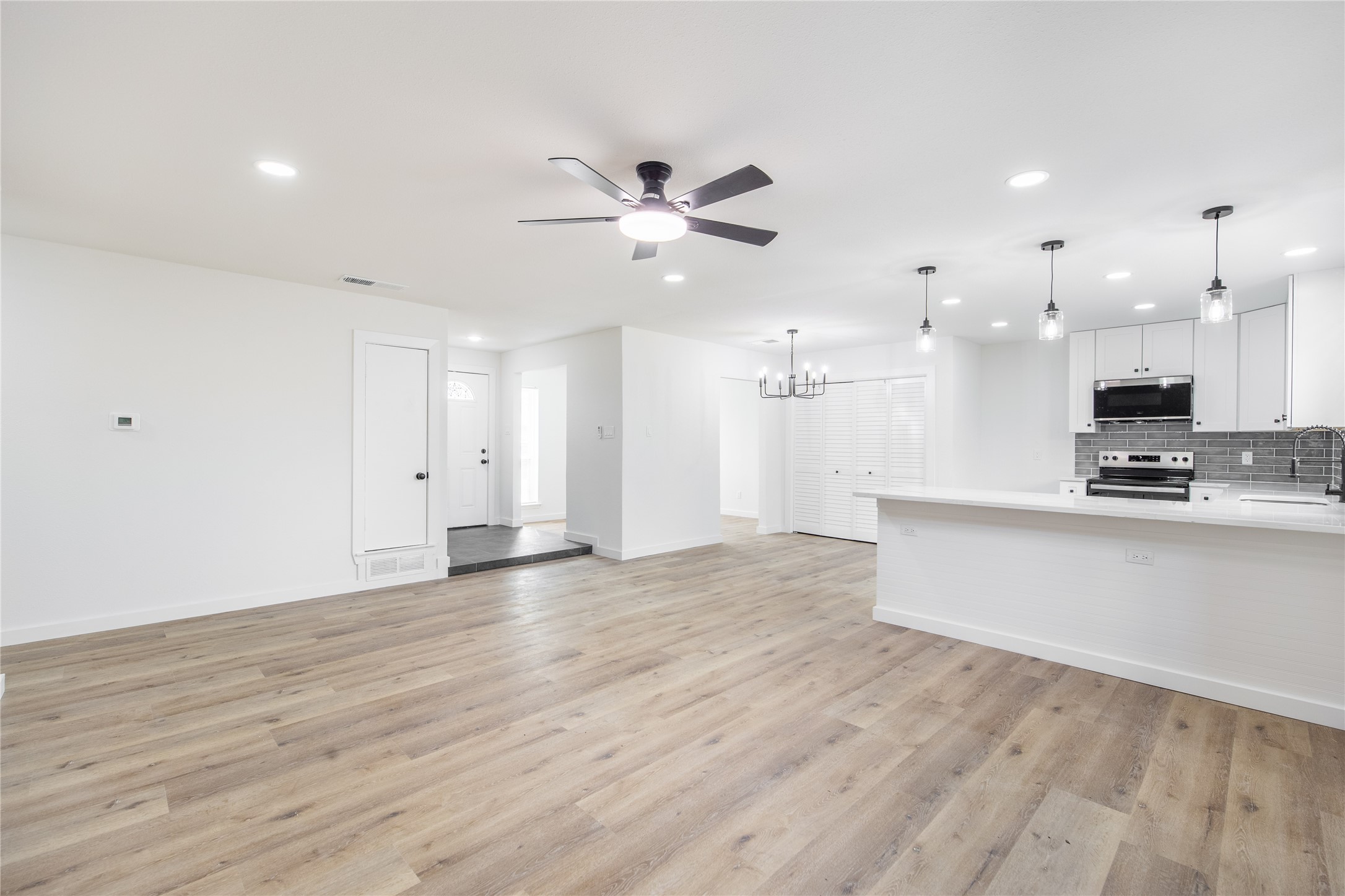 2105 Matterhorn Drive Garland TX 75044