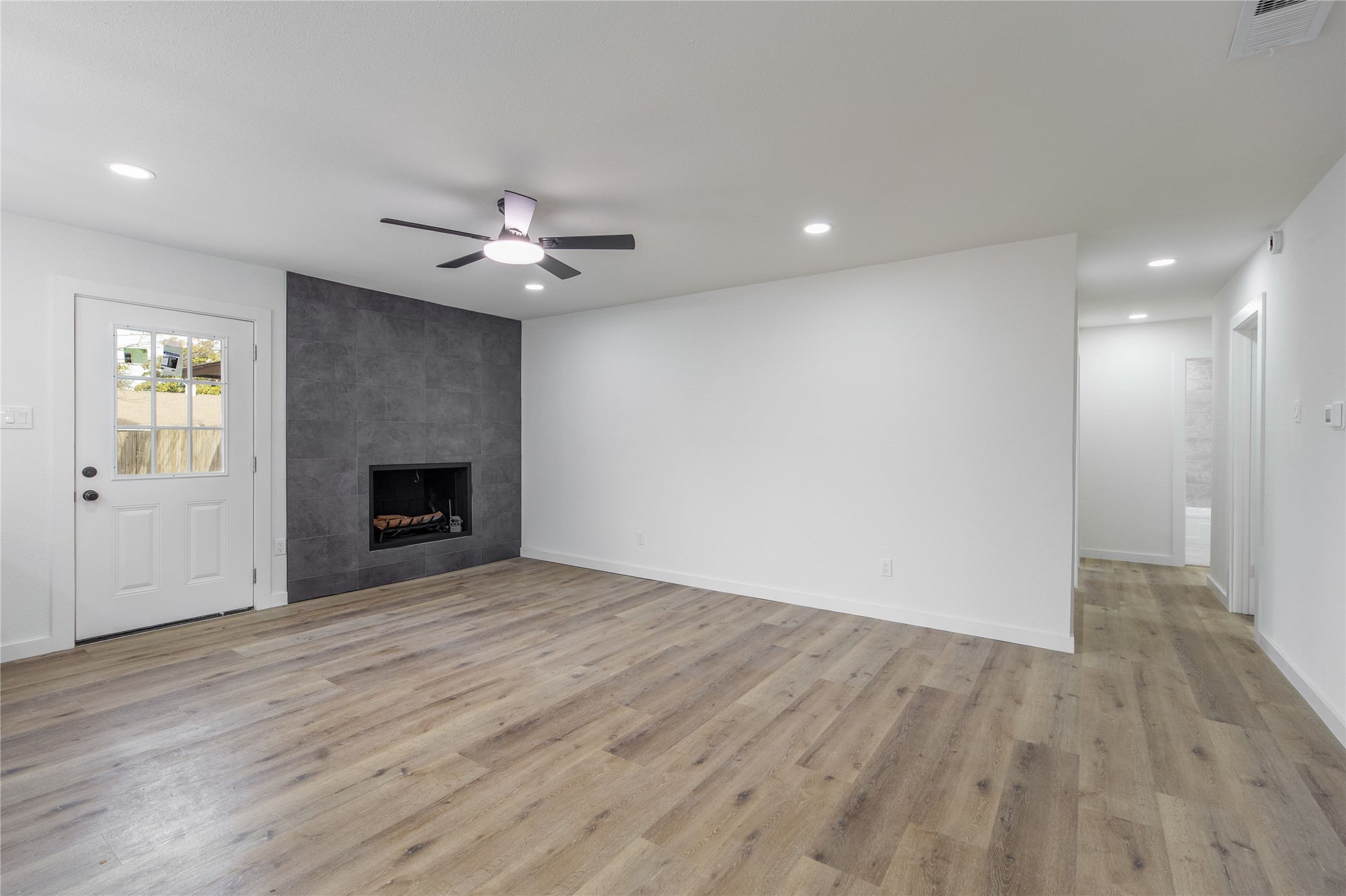 2105 Matterhorn Drive Garland TX 75044