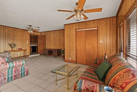 6406 N Tx Highway 37 Talco TX 75487