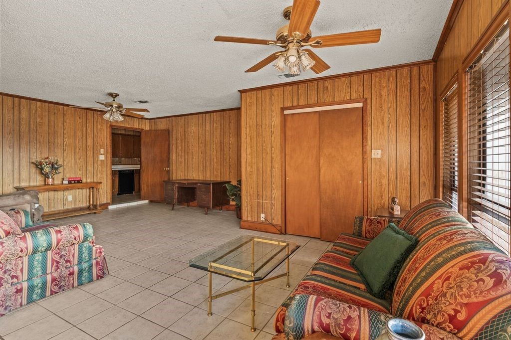 6406 N Tx Highway 37 Talco TX 75487