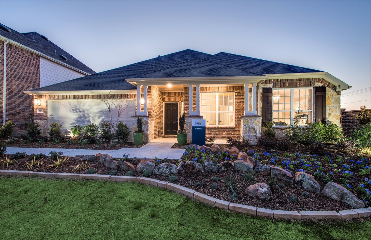 2925 Aslynn Circle Aubrey TX 76227